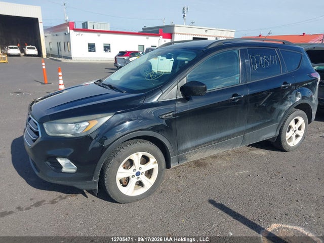 Ford ESCAPE SE 2017 1FMCU9G93HUC82743 Image 2