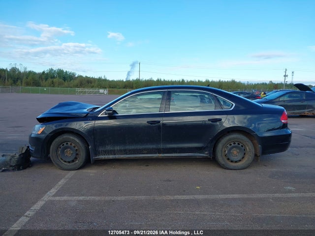 2014 Volkswagen Passat 1.8 Tsi Trendline მანქანა იყიდება აუქციონზე, vin: 1VWAS7A33EC114173, აუქციონის ნომერი: 12705473