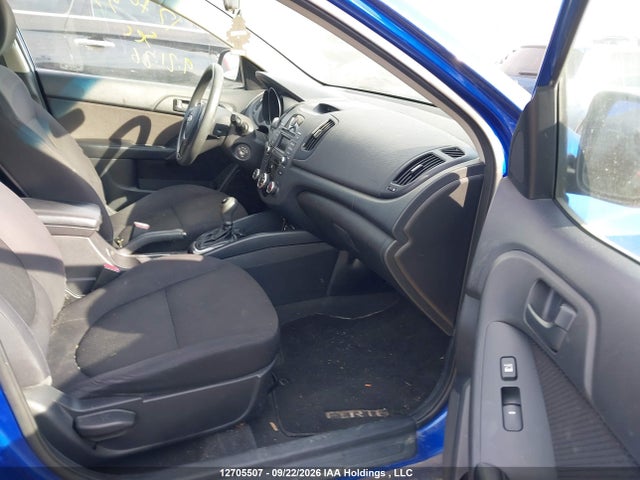 2011 Kia Forte 2.0l Ex მანქანა იყიდება აუქციონზე, vin: KNAFU4A23B5320082, აუქციონის ნომერი: 12705507