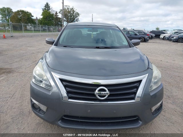 2015 Nissan Altima 2.5/2.5 S/2.5 Sl/2.5 Sv მანქანა იყიდება აუქციონზე, vin: 1N4AL3AP4FN403540, აუქციონის ნომერი: 12705517