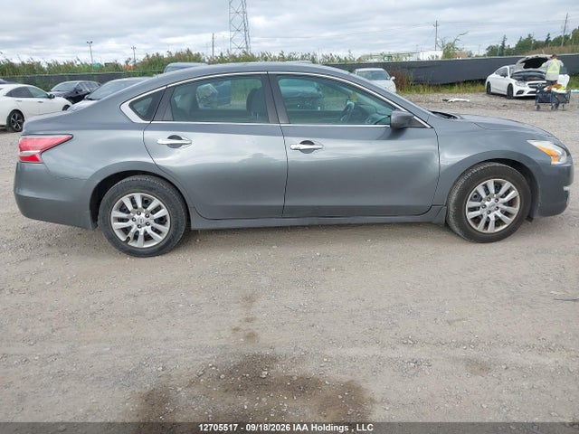2015 Nissan Altima 2.5/2.5 S/2.5 Sl/2.5 Sv მანქანა იყიდება აუქციონზე, vin: 1N4AL3AP4FN403540, აუქციონის ნომერი: 12705517