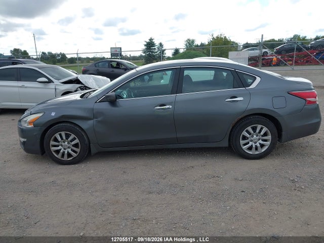 2015 Nissan Altima 2.5/2.5 S/2.5 Sl/2.5 Sv მანქანა იყიდება აუქციონზე, vin: 1N4AL3AP4FN403540, აუქციონის ნომერი: 12705517