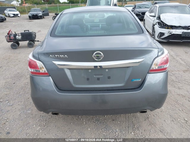 2015 Nissan Altima 2.5/2.5 S/2.5 Sl/2.5 Sv მანქანა იყიდება აუქციონზე, vin: 1N4AL3AP4FN403540, აუქციონის ნომერი: 12705517