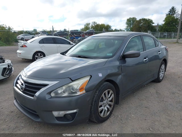 2015 Nissan Altima 2.5/2.5 S/2.5 Sl/2.5 Sv მანქანა იყიდება აუქციონზე, vin: 1N4AL3AP4FN403540, აუქციონის ნომერი: 12705517