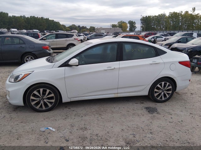 Продажа на аукционе авто 2017 Hyundai Accent Se, vin: KMHCT4AE3HU324128, номер лота: 12705572