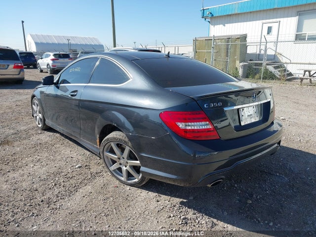 12705682 :رقم المزاد ، WDDGJ8JB1DF945137 vin ، 2013 Mercedes-benz C 350 4matic مزاد بيع