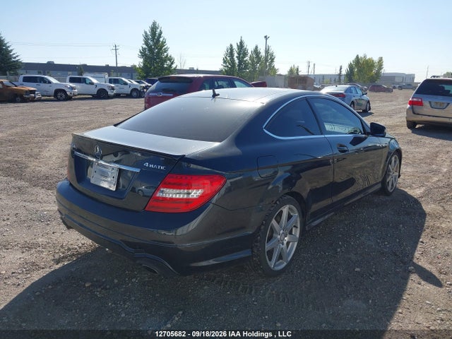 12705682 :رقم المزاد ، WDDGJ8JB1DF945137 vin ، 2013 Mercedes-benz C 350 4matic مزاد بيع