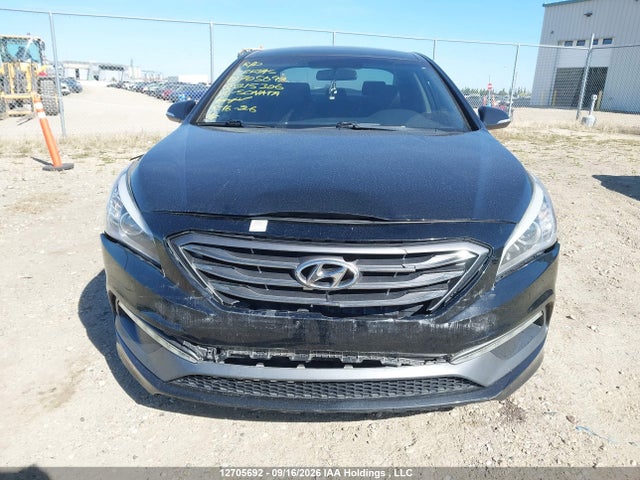 12705692 :رقم المزاد ، 5NPE34AF8FH215306 vin ، 2015 Hyundai Sonata Sport/limited مزاد بيع