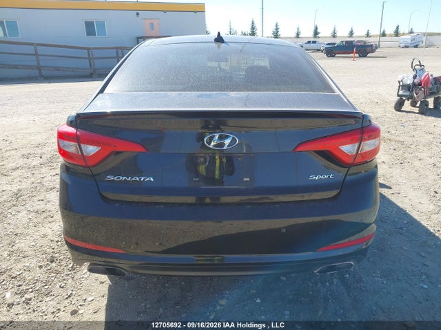 12705692 :رقم المزاد ، 5NPE34AF8FH215306 vin ، 2015 Hyundai Sonata Sport/limited مزاد بيع