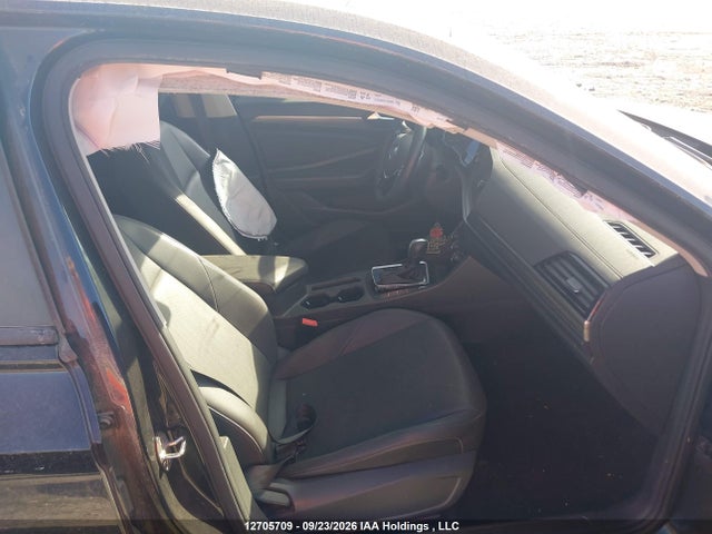 2020 Volkswagen Jetta Highline მანქანა იყიდება აუქციონზე, vin: 3VWEB7BU6LM067368, აუქციონის ნომერი: 12705709