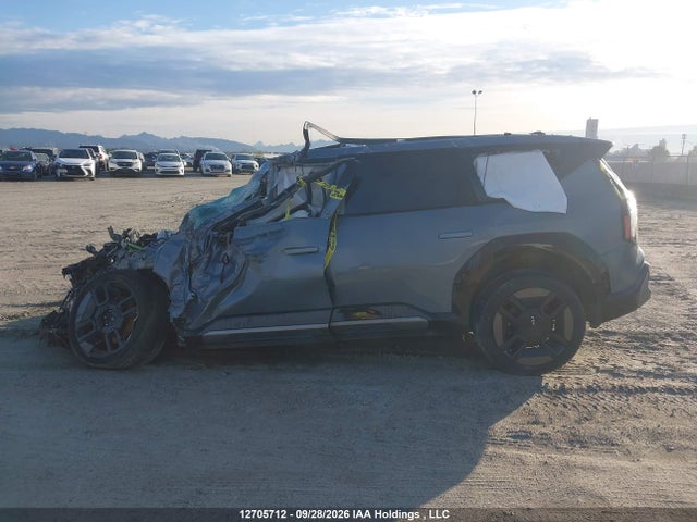 12705712 :رقم المزاد ، KNDAEFS54T6063055 vin ، 2026 Kia Ev9 Land مزاد بيع