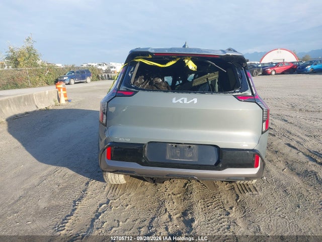 12705712 :رقم المزاد ، KNDAEFS54T6063055 vin ، 2026 Kia Ev9 Land مزاد بيع