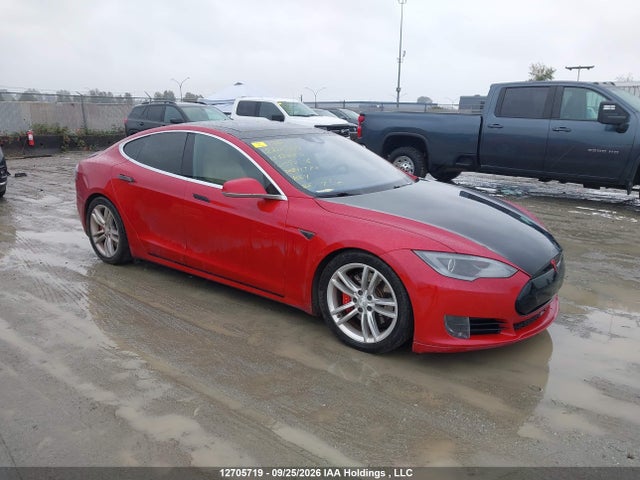 Tesla Model S 85d 2015 5YJSA1H26FF095756 main image