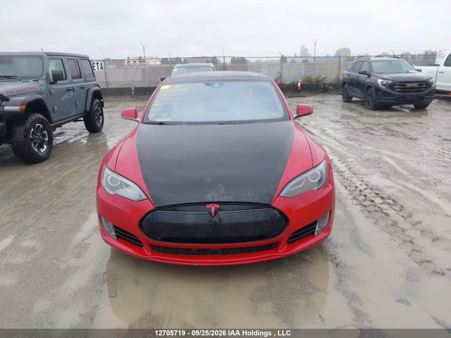 Tesla Model S 85d 2015 5YJSA1H26FF095756 Image 12