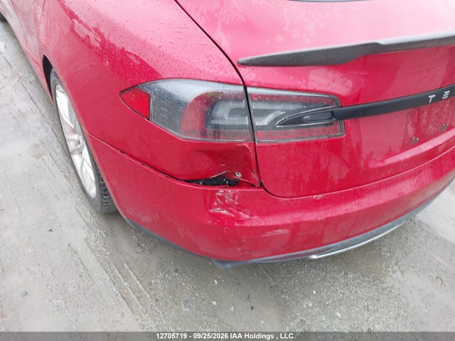 Tesla Model S 85d 2015 5YJSA1H26FF095756 Image 6