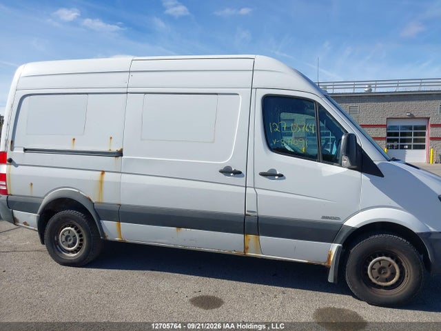WD3BE7CC6E5841091 Mercedes-Benz Sprinter 2500 Standard Roof V6