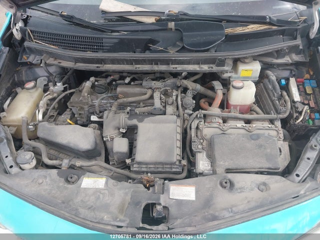 JTDZN3EUXHJ056751 Toyota PRIUS V