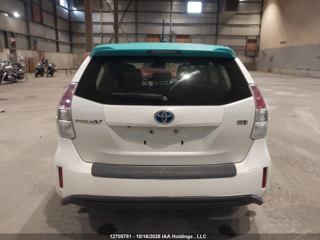 JTDZN3EUXHJ056751 Toyota PRIUS V