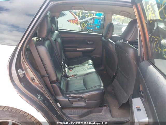 JTDZN3EUXHJ056751 Toyota PRIUS V