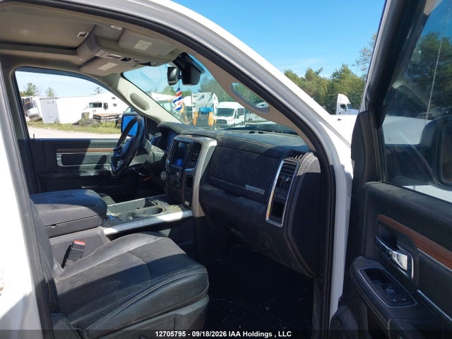 Продажа на аукционе авто 2018 Ram 1500 Laramie, vin: 1C6RR7VT1JS318442, номер лота: 12705795