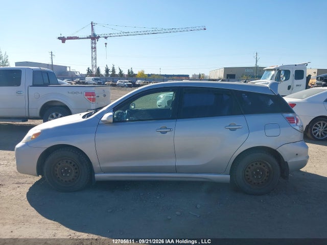 12705811 :رقم المزاد ، 2T1KR32E68C715892 vin ، 2008 Toyota Matrix Xr مزاد بيع