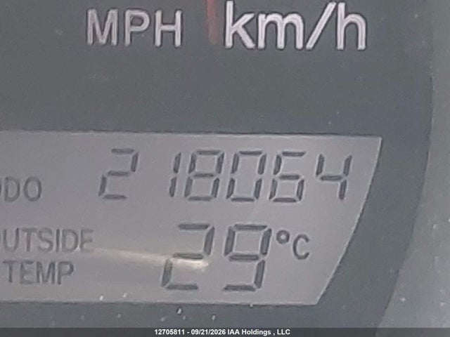 12705811 :رقم المزاد ، 2T1KR32E68C715892 vin ، 2008 Toyota Matrix Xr مزاد بيع