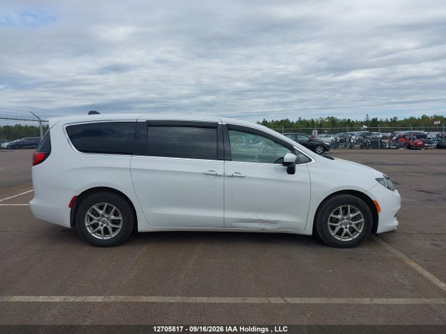 Chrysler Grand Caravan Sxt 2022 2C4RC1ZG5NR133693 Image 13