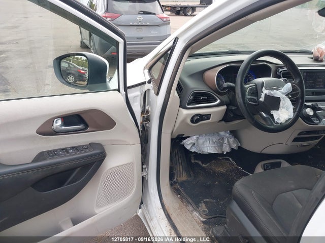 Chrysler Grand Caravan Sxt 2022 2C4RC1ZG5NR133693 Image 20
