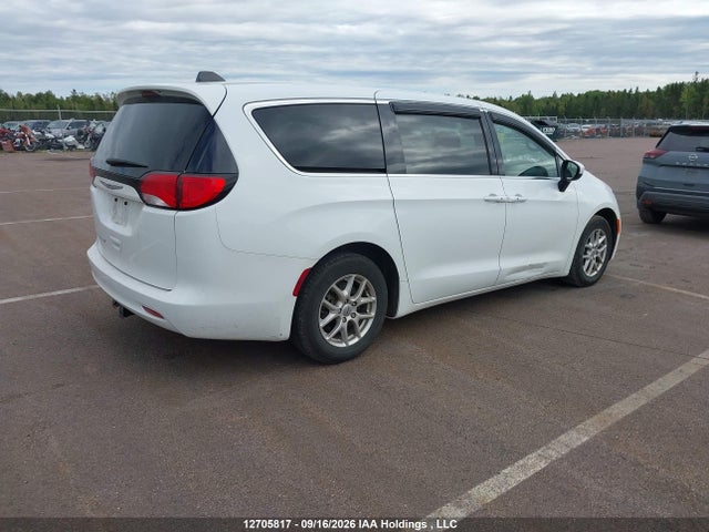 Chrysler Grand Caravan Sxt 2022 2C4RC1ZG5NR133693 Image 4
