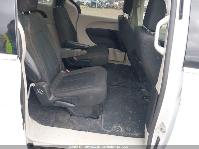 Chrysler Grand Caravan Sxt 2022 2C4RC1ZG5NR133693 Image 8
