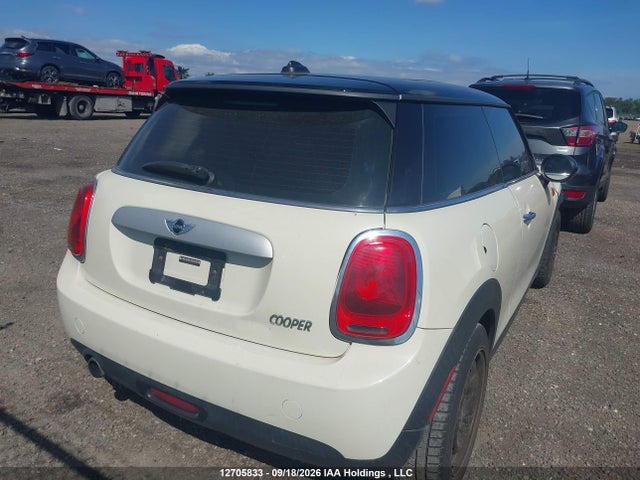 Продаж на аукціоні авто 2015 Mini 3 Door Cooper, vin: WMWXM5C50FT939371, номер лоту: 12705833