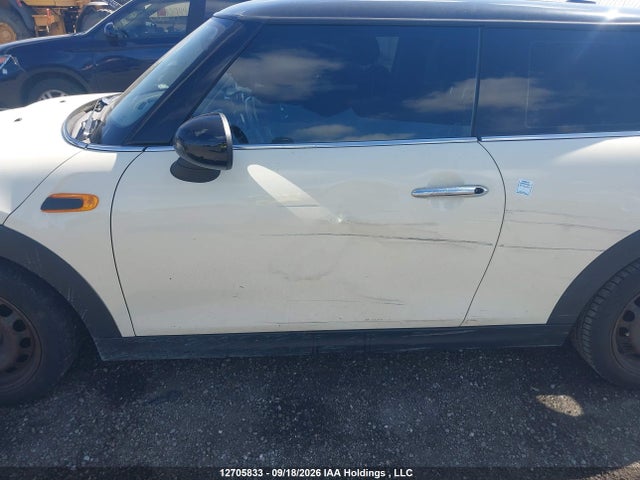 Продаж на аукціоні авто 2015 Mini 3 Door Cooper, vin: WMWXM5C50FT939371, номер лоту: 12705833