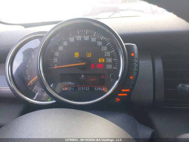 Продаж на аукціоні авто 2015 Mini 3 Door Cooper, vin: WMWXM5C50FT939371, номер лоту: 12705833