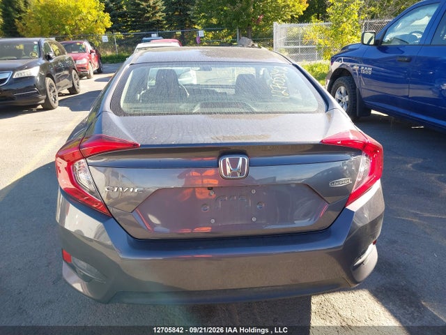 Продаж на аукціоні авто 2018 Honda Civic Lx, vin: 2HGFC2F57JH021751, номер лоту: 12705842