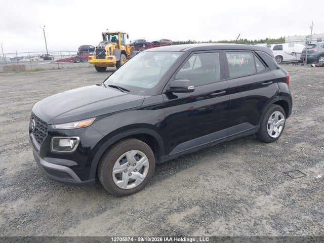 Hyundai Venue Essential 2023 KMHRB8A33PU252560 Image 2