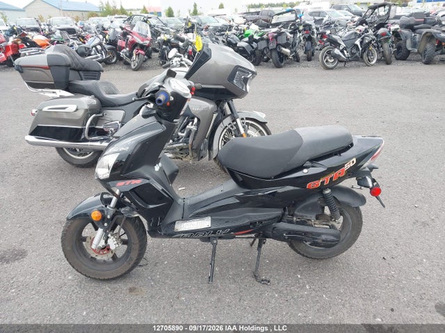 RFLDA0512PA005185 Adly Scooter