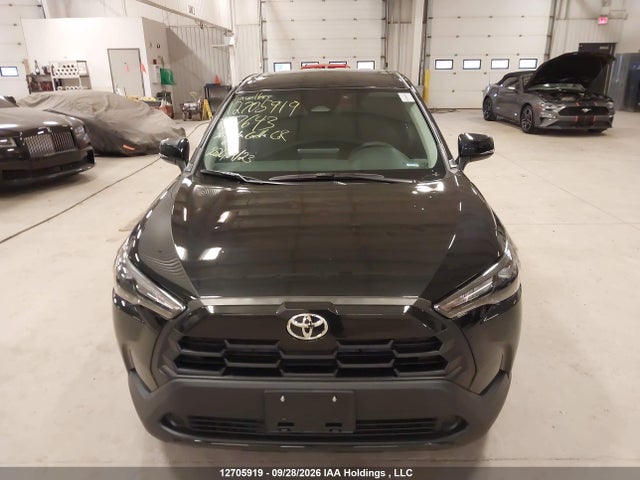 12705919 :رقم المزاد ، 7MUCAABG2TV197643 vin ، 2026 Toyota Corolla Cross Le Awd مزاد بيع
