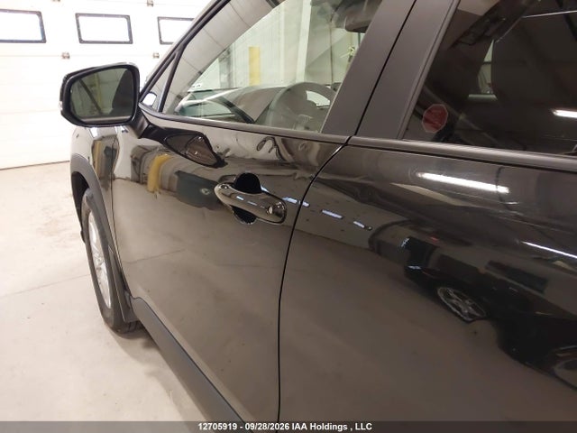 12705919 :رقم المزاد ، 7MUCAABG2TV197643 vin ، 2026 Toyota Corolla Cross Le Awd مزاد بيع