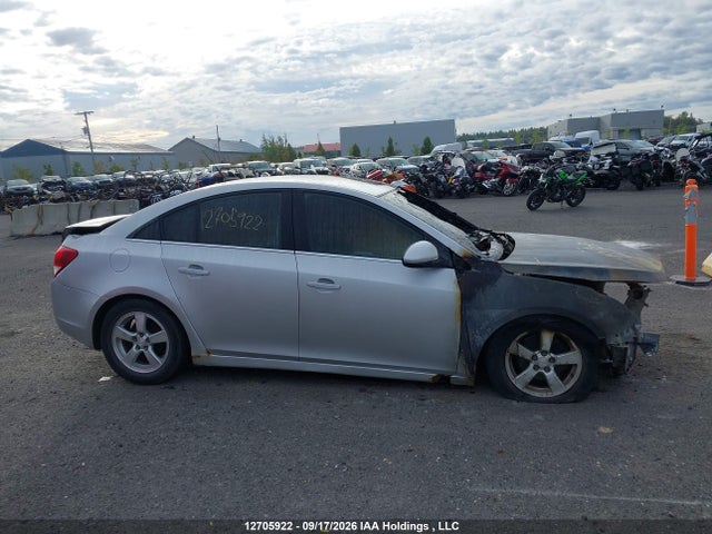 Chevrolet Cruze 2014 1G1PC5SB6E7128963 Image 13