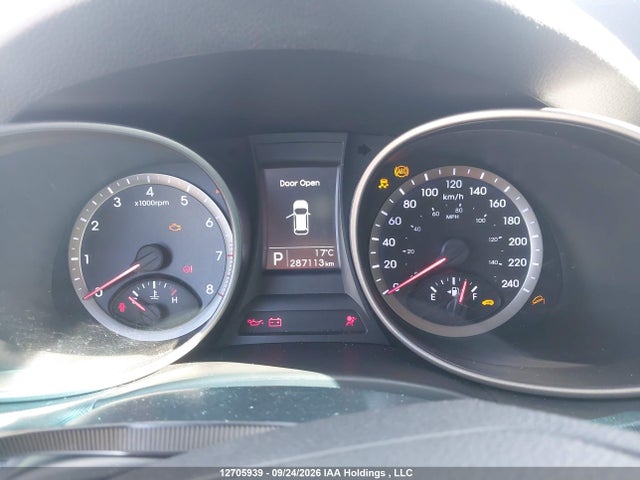 12705939 :رقم المزاد ، 5XYZUDLB9FG303331 vin ، 2015 Hyundai Santa Fe Sport مزاد بيع