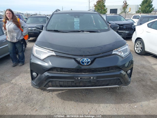 Toyota RAV4 2018 JTMJJREV6JD252162 Image 11