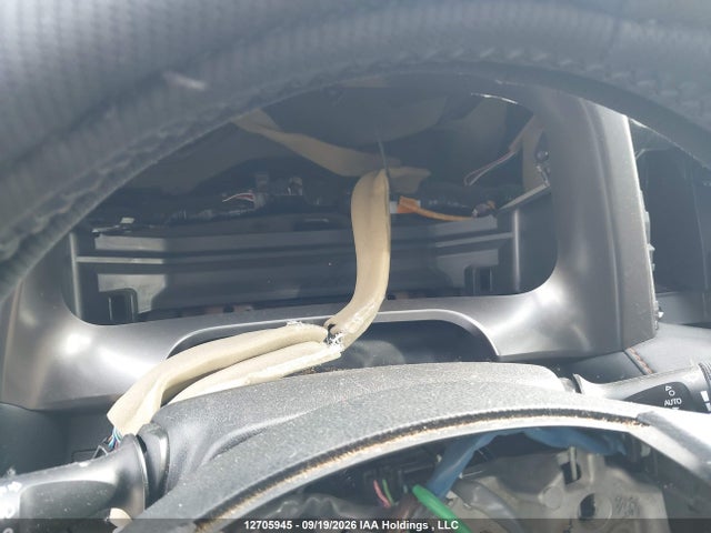 Toyota RAV4 2018 JTMJJREV6JD252162 Image 14