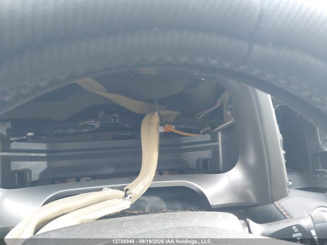 Toyota RAV4 2018 JTMJJREV6JD252162 Image 7