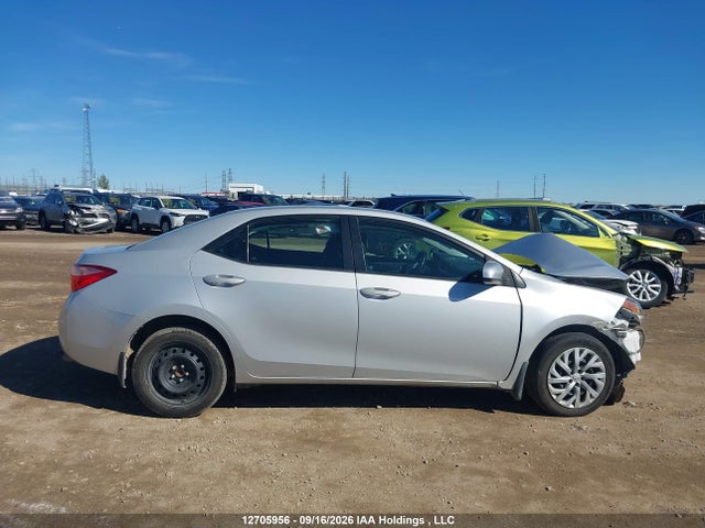 2T1BURHE2HC820700 Toyota Corolla