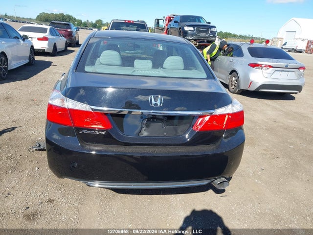 Honda Accord 2014 1HGCR2F33EA812136 Image 17