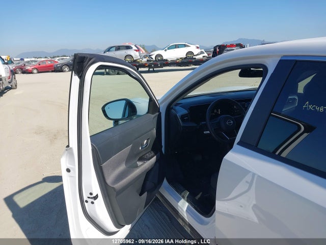 3N8AP6CB1TL419602 Nissan KICKS SV