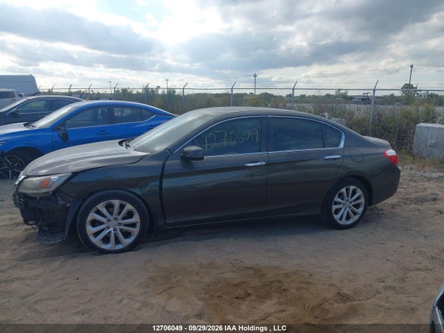 Продажа на аукционе авто 2015 Honda Accord Touring, vin: 1HGCR2F94FA802530, номер лота: 12706049