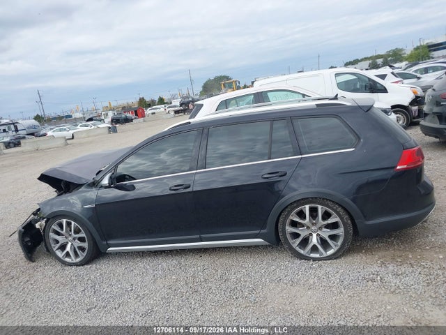 2017 Volkswagen Golf Alltrack 1.8 Tsi მანქანა იყიდება აუქციონზე, vin: 3VWH17AU7HM521071, აუქციონის ნომერი: 12706114