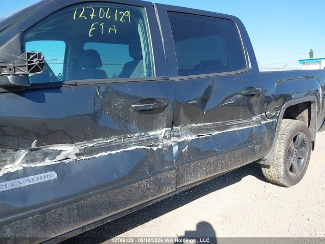 12706129 :رقم المزاد ، 3GTU2MEC3JG480568 vin ، 2018 Gmc Sierra K1500 Sle مزاد بيع