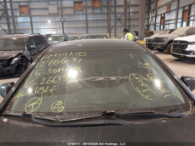 Hyundai Sonata 2016 5NPE34AF8GH266192 Image 17